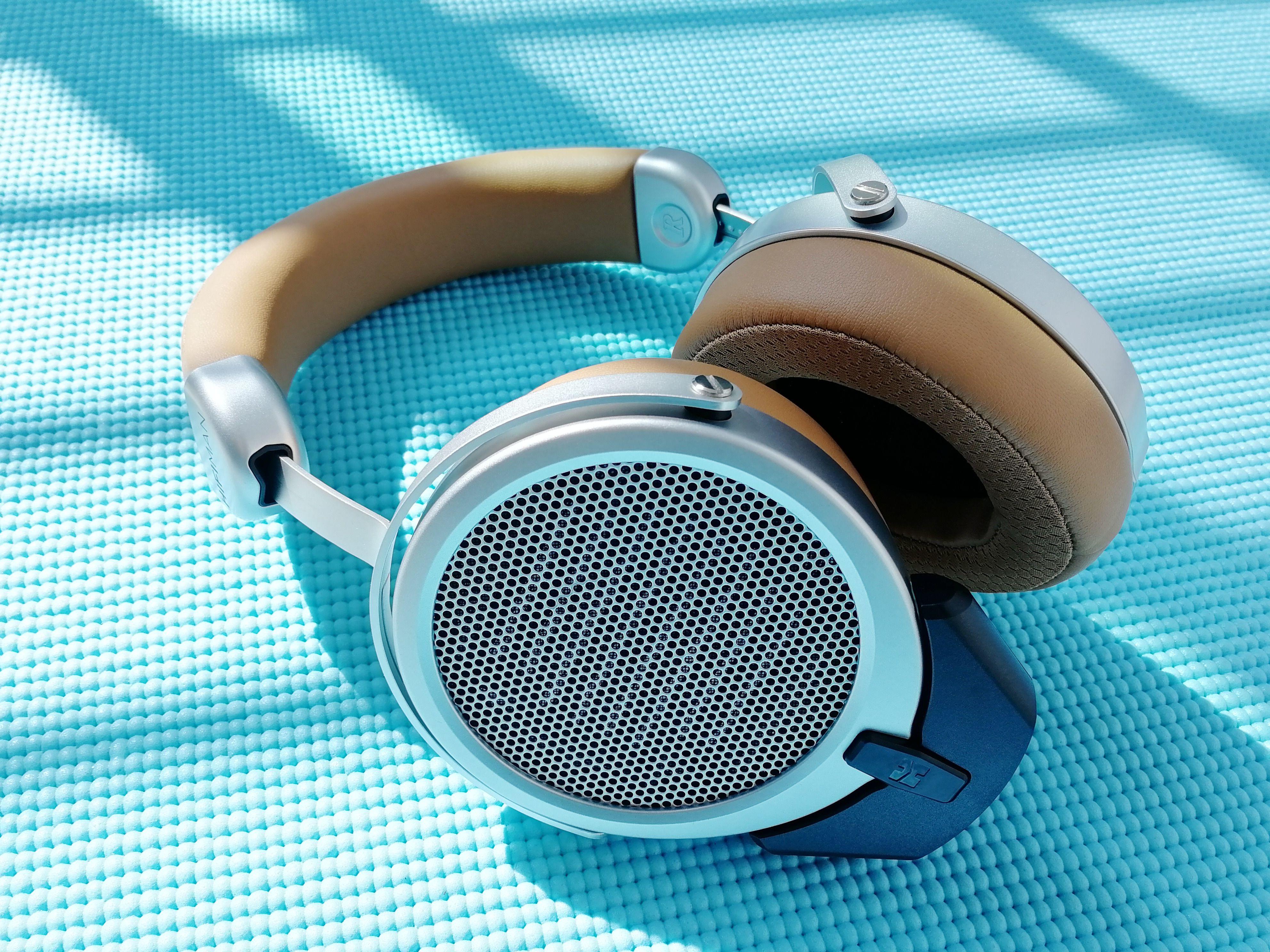 硬核双模考究轻奢hifimandeva头戴无线蓝牙平板耳机