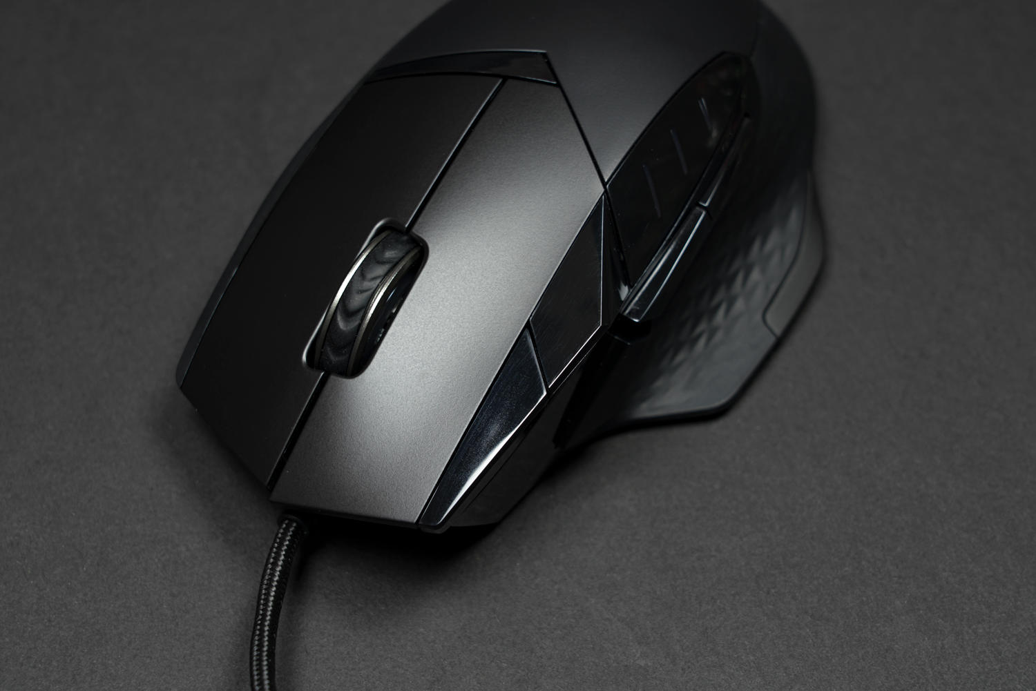 雷柏推出199元超值游戏鼠标:rapoo vt300 详细评测