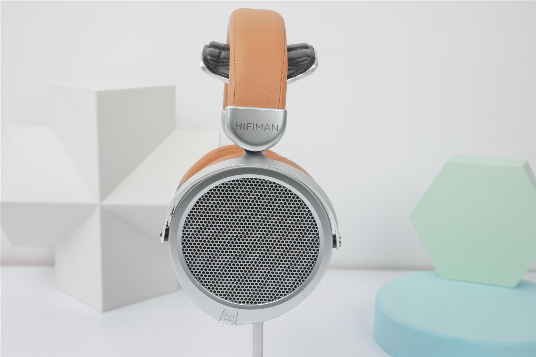 hifiman平板耳机当家花旦deva无线蓝牙耳机值2000元吗