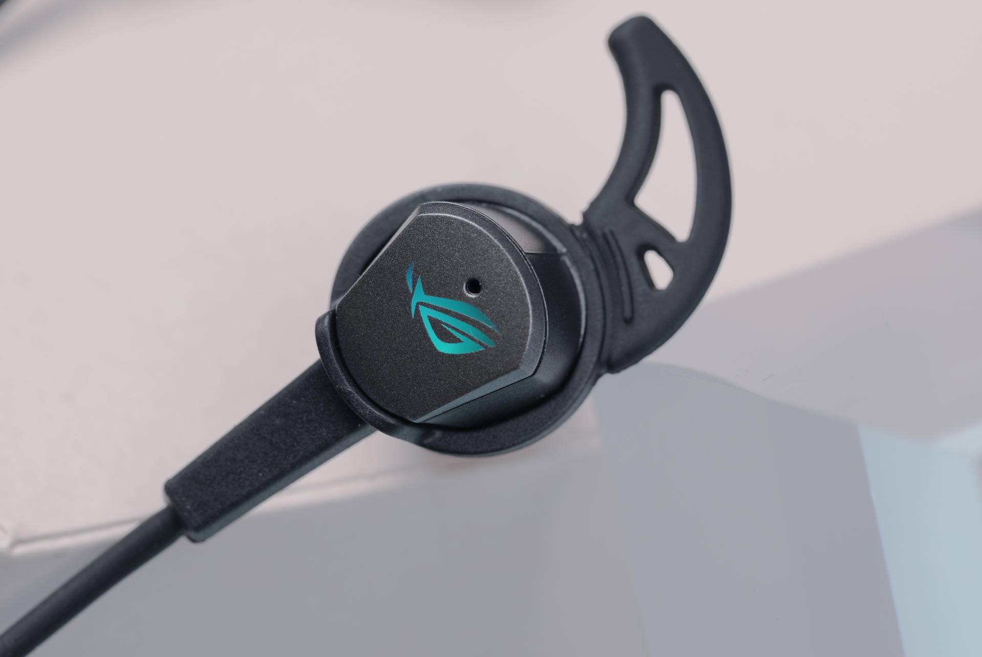 rog降临rgb入耳式耳机体验能给你更好的游戏体验吗