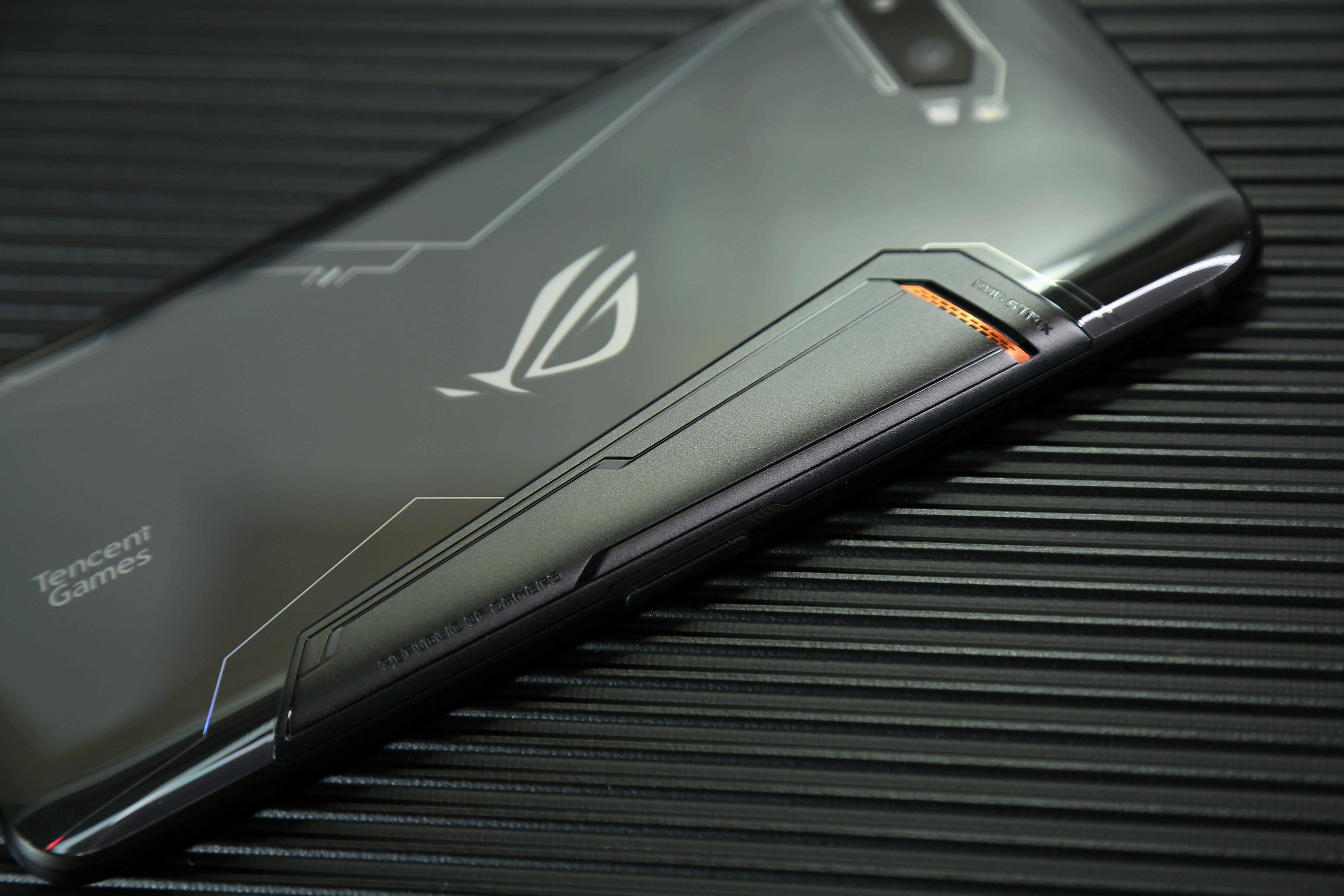 电竞手机中的"最强王者":rog游戏手机2深度评测