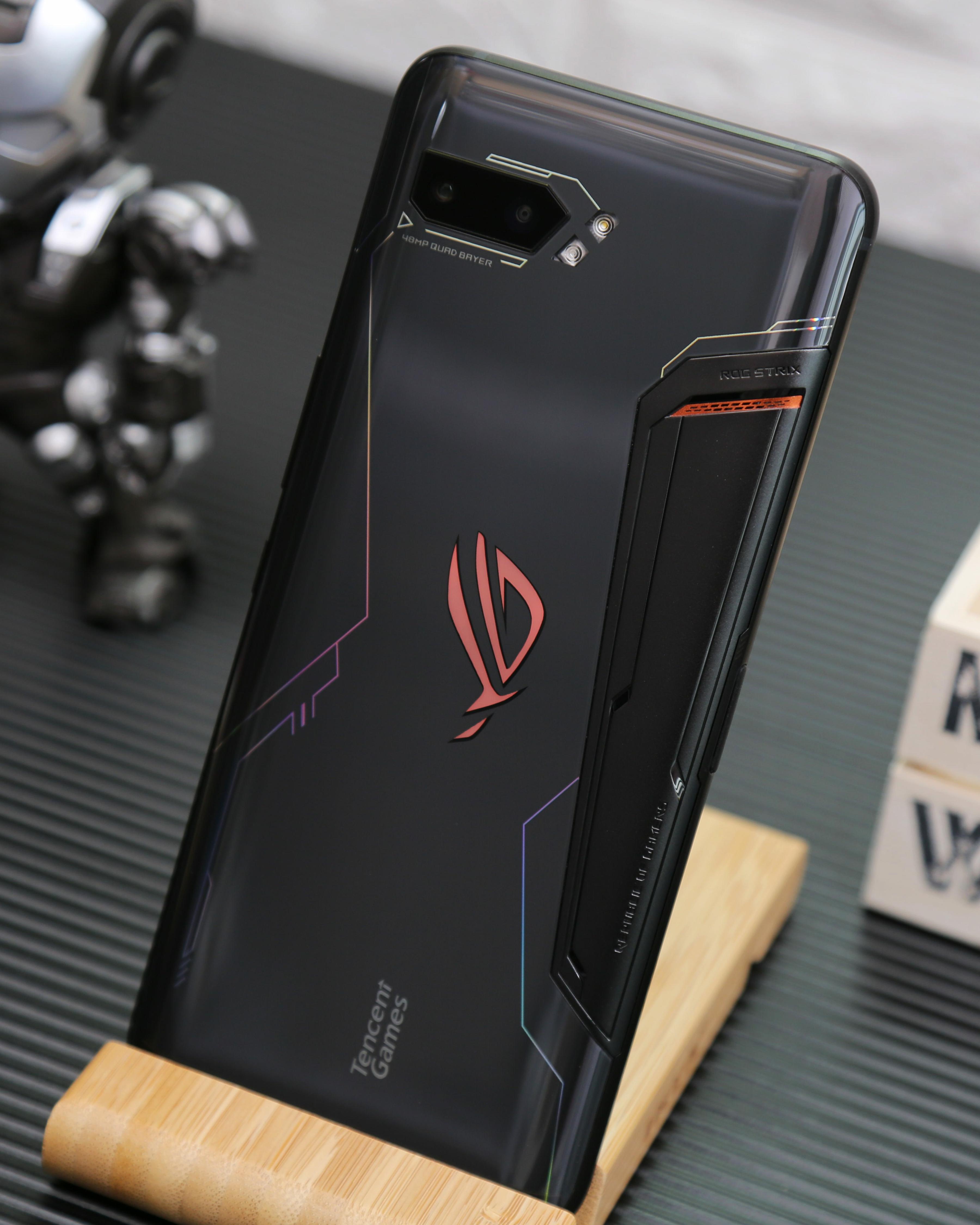 电竞手机中的"最强王者":rog游戏手机2深度评测