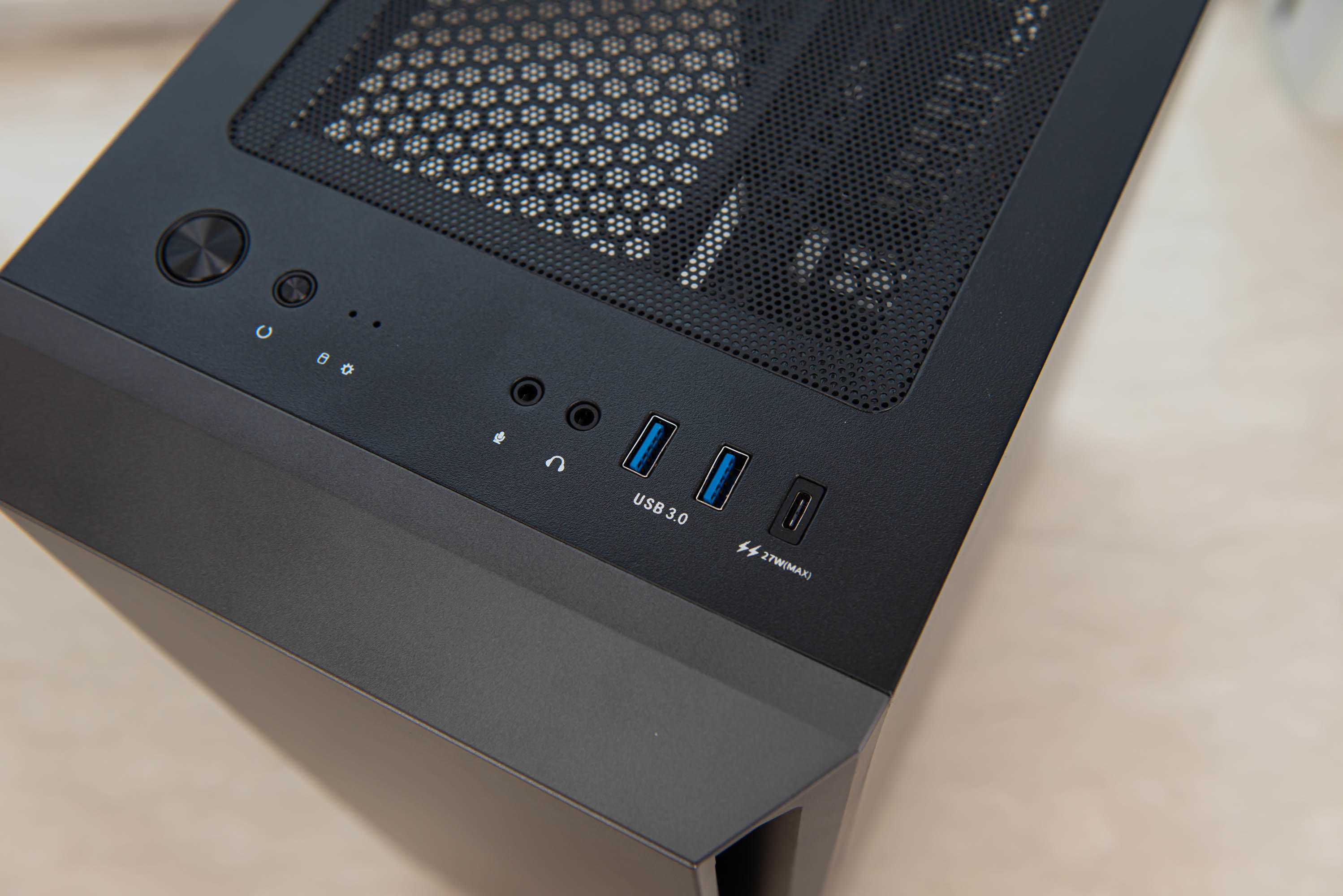 主机视觉升级方案鑫谷直男1号冰封240水冷效果展示