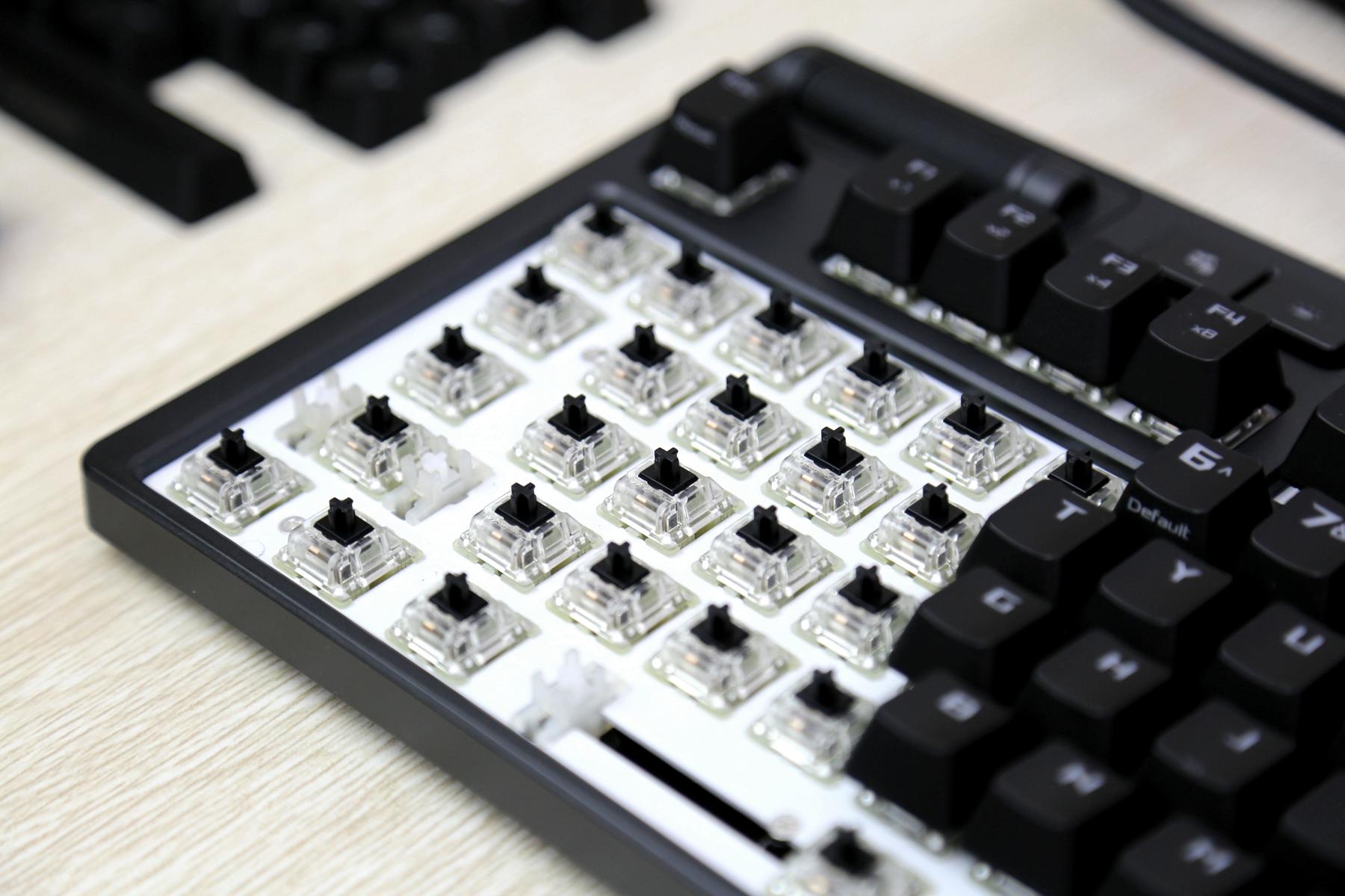 信仰附体 战场无敌:rog strix flare耀光机械键盘黑轴