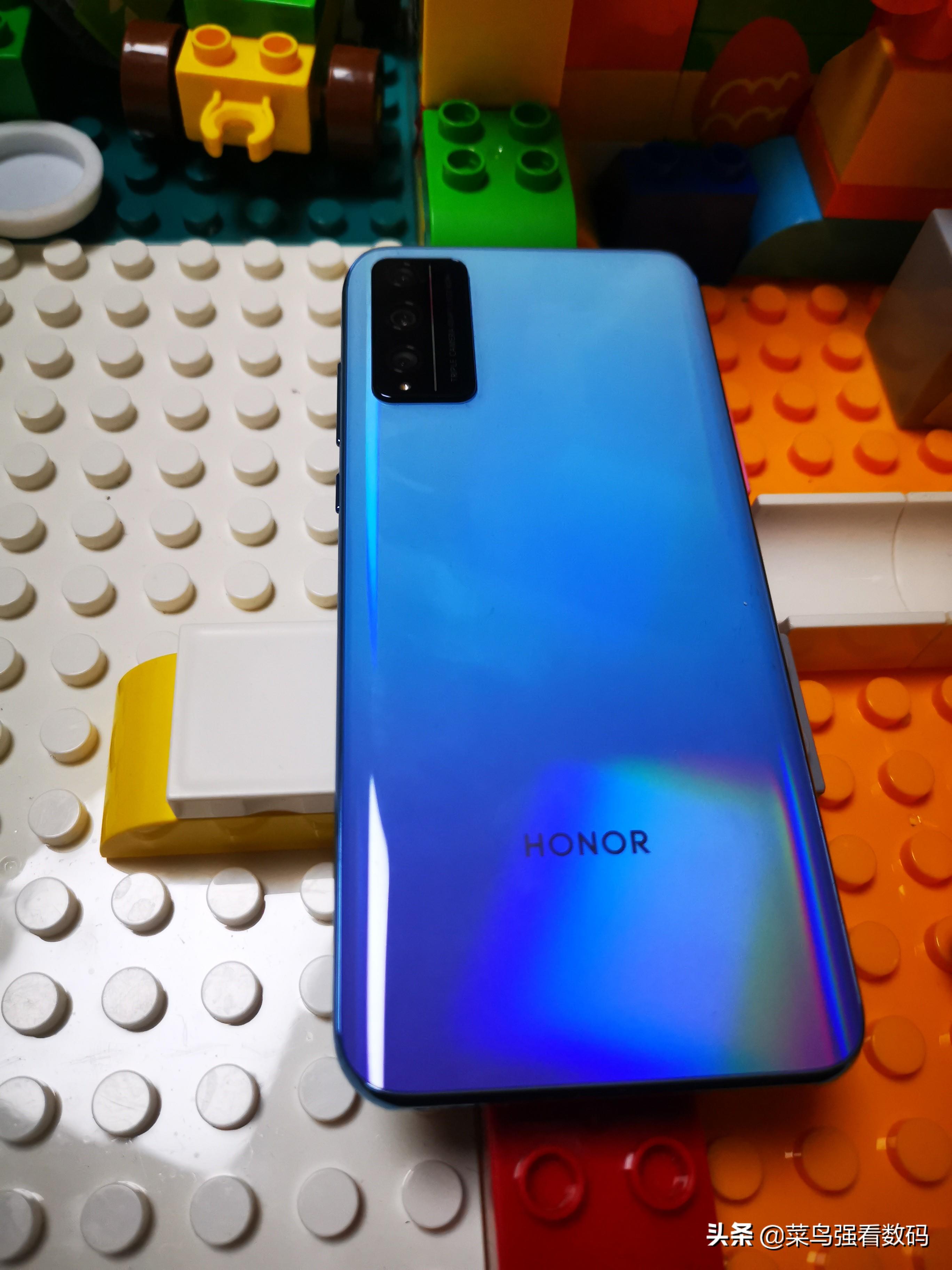 荣耀play4t pro ——4g手机终结者