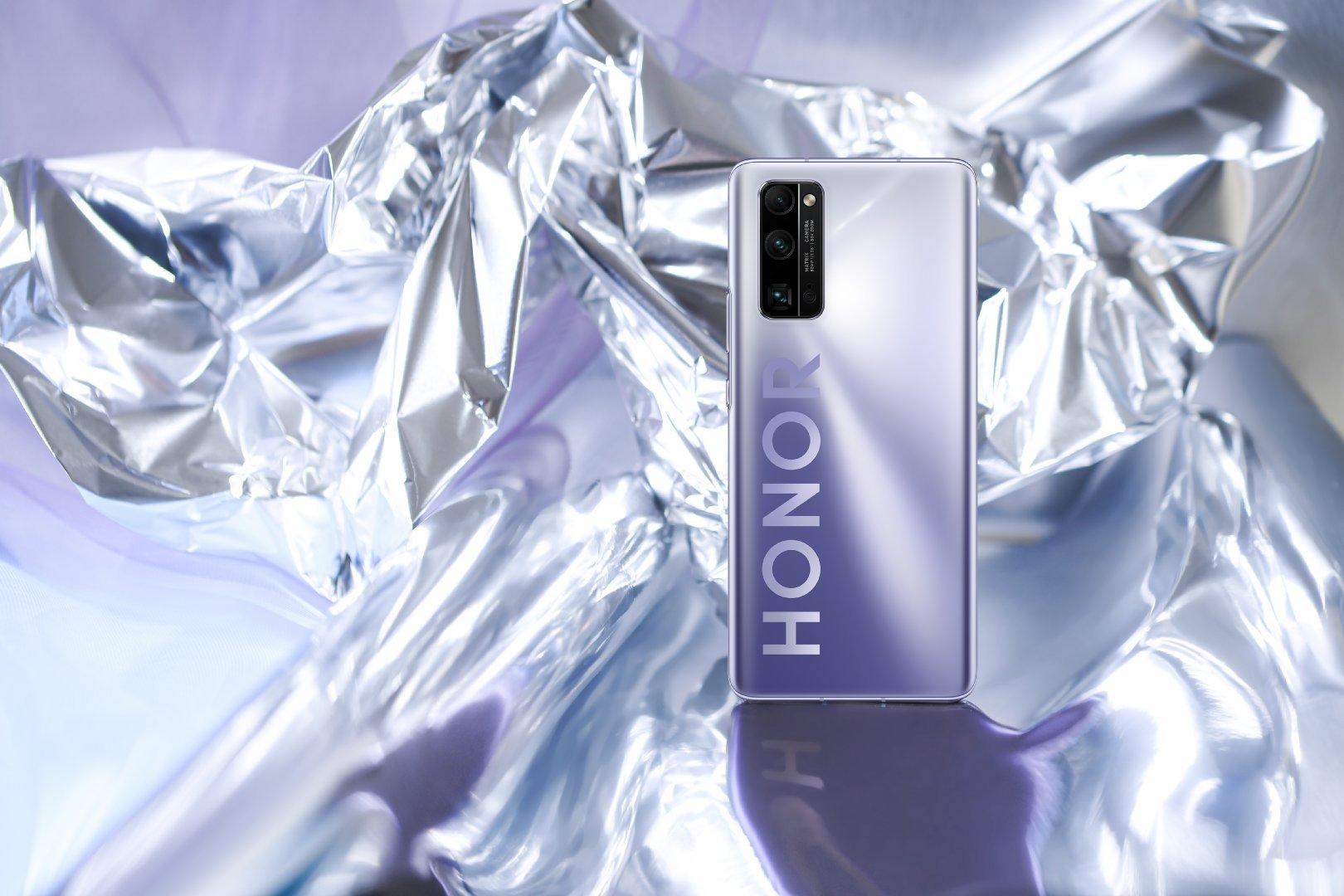 荣耀30系列震撼发布2999元起,李现 现场营业