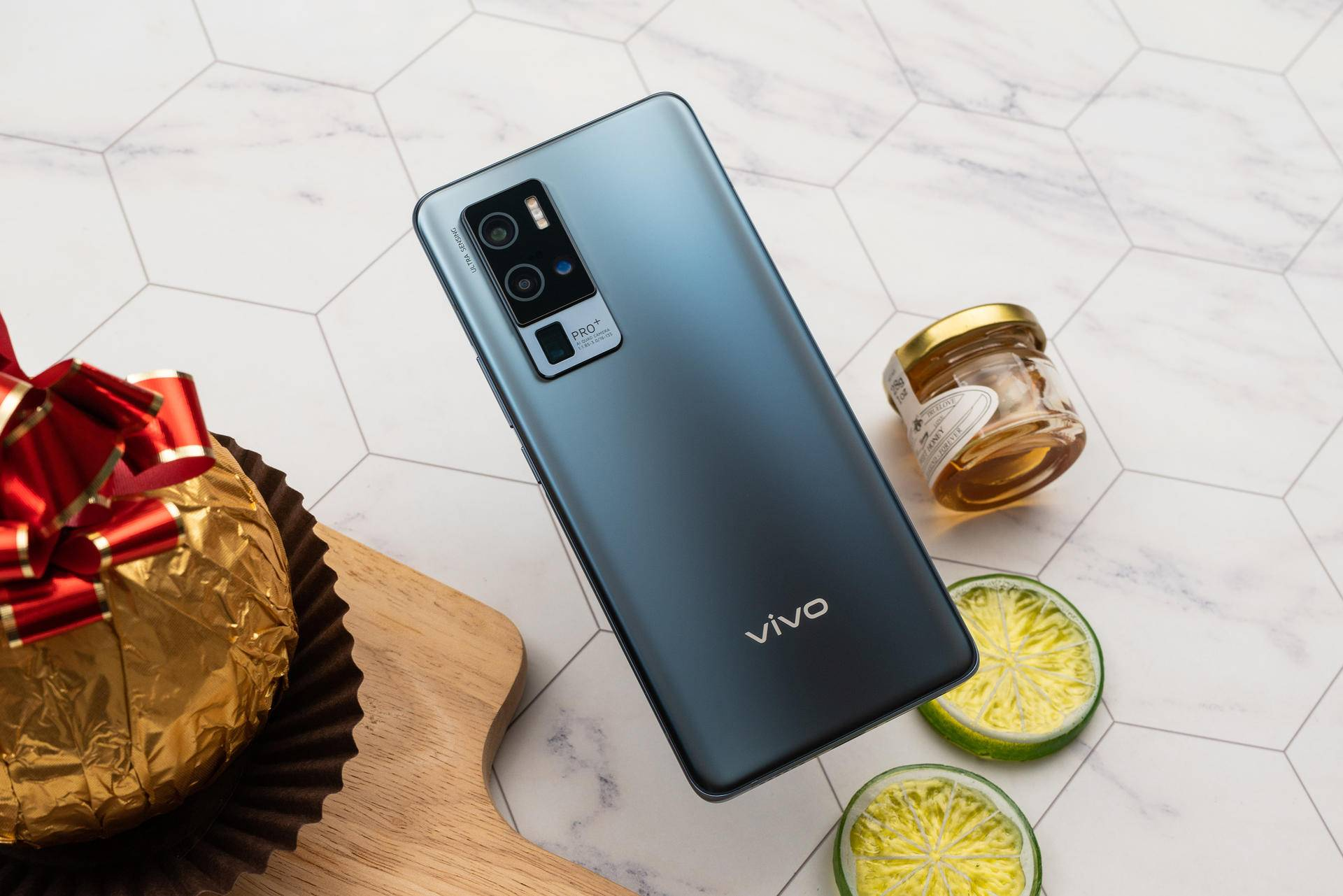 全焦段影像系统加持vivox50pro拍照表现不俗