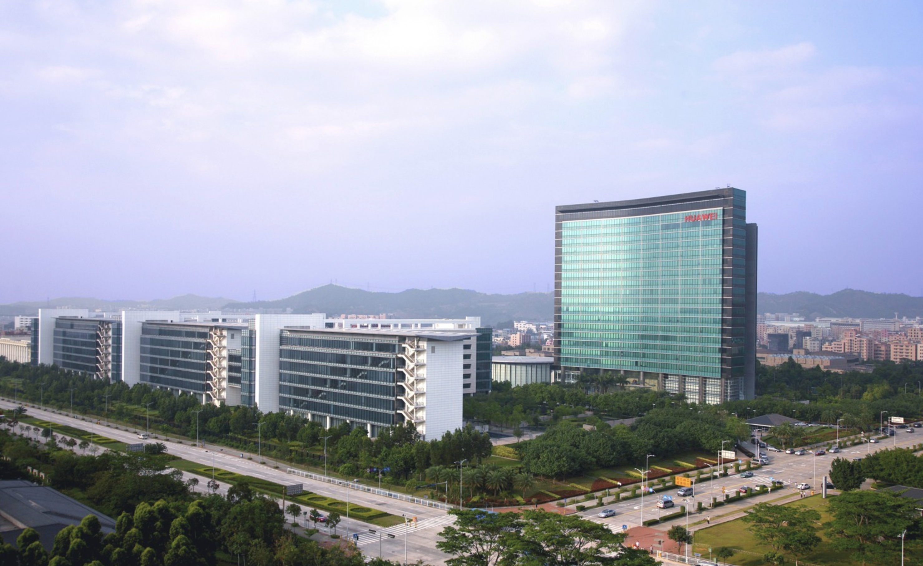 官宣华为表示鸿蒙os系统将于明年正式支持手机您会去用吗