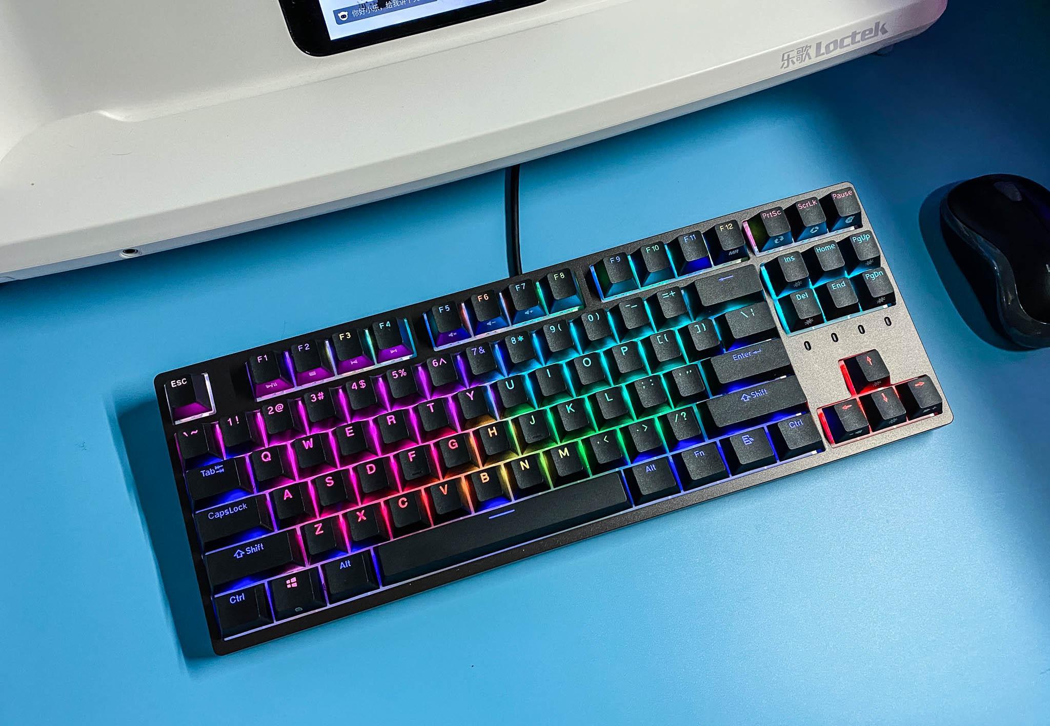 红轴好还是茶轴好杜伽樱桃茶轴机械键盘rgb款使用对比感受