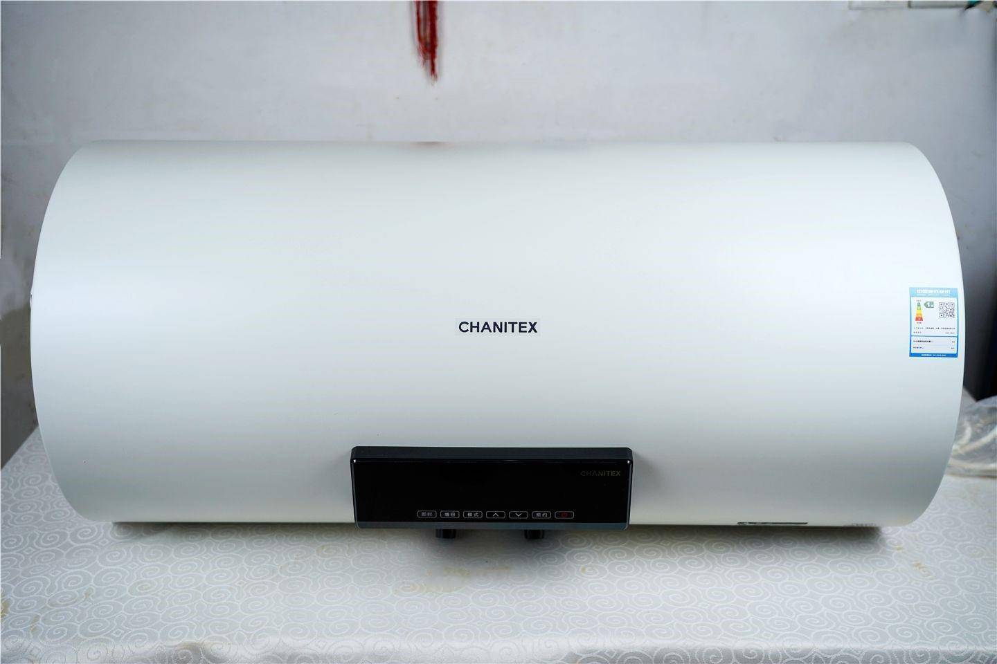 科技的进步被这款电热水器展现的淋漓尽致佳尼特a1电热水器