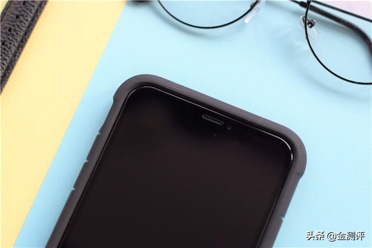 售价超200，这款iPhone xs max金属边框手机壳，你觉得如何？