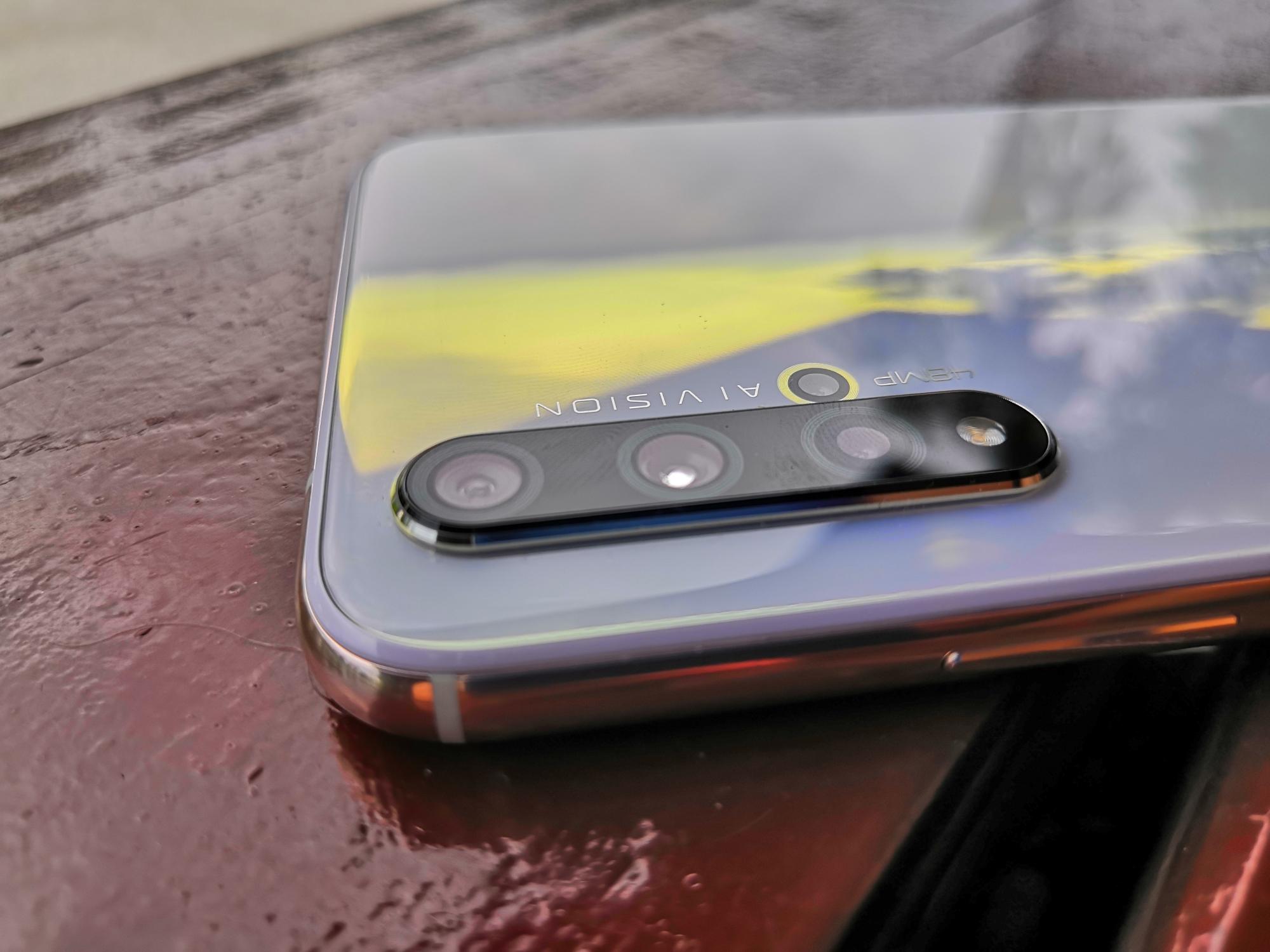 荣耀20真机鉴赏,尤爱冰岛白配色