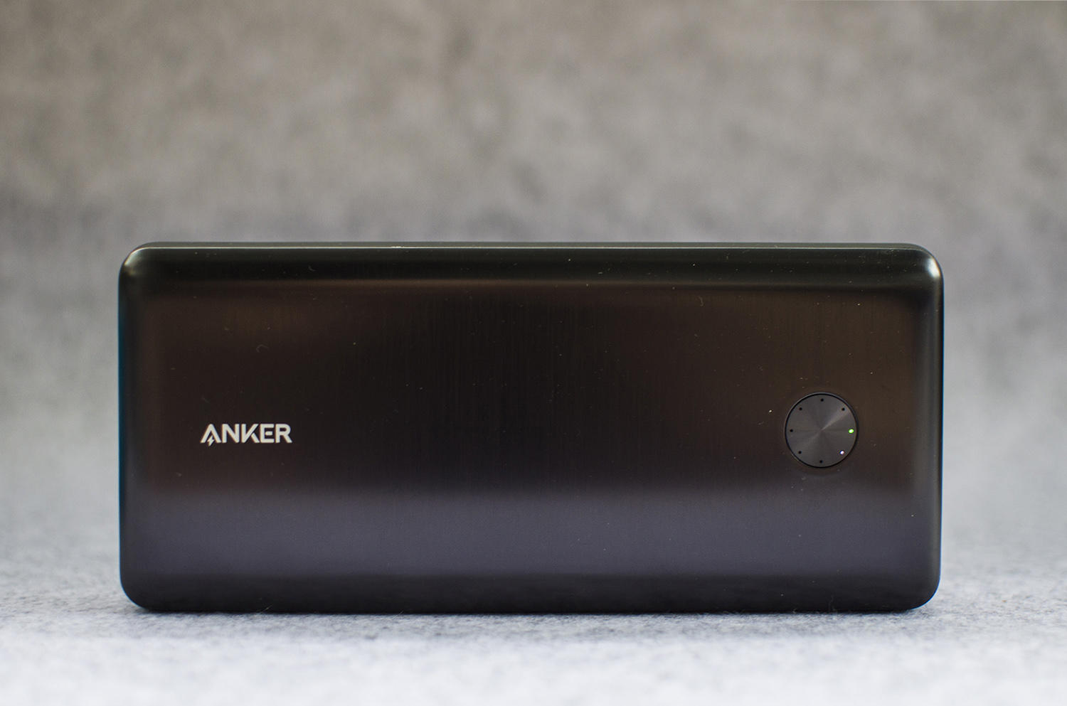 快速大容量充电堡垒:anker 安克26k移动电源