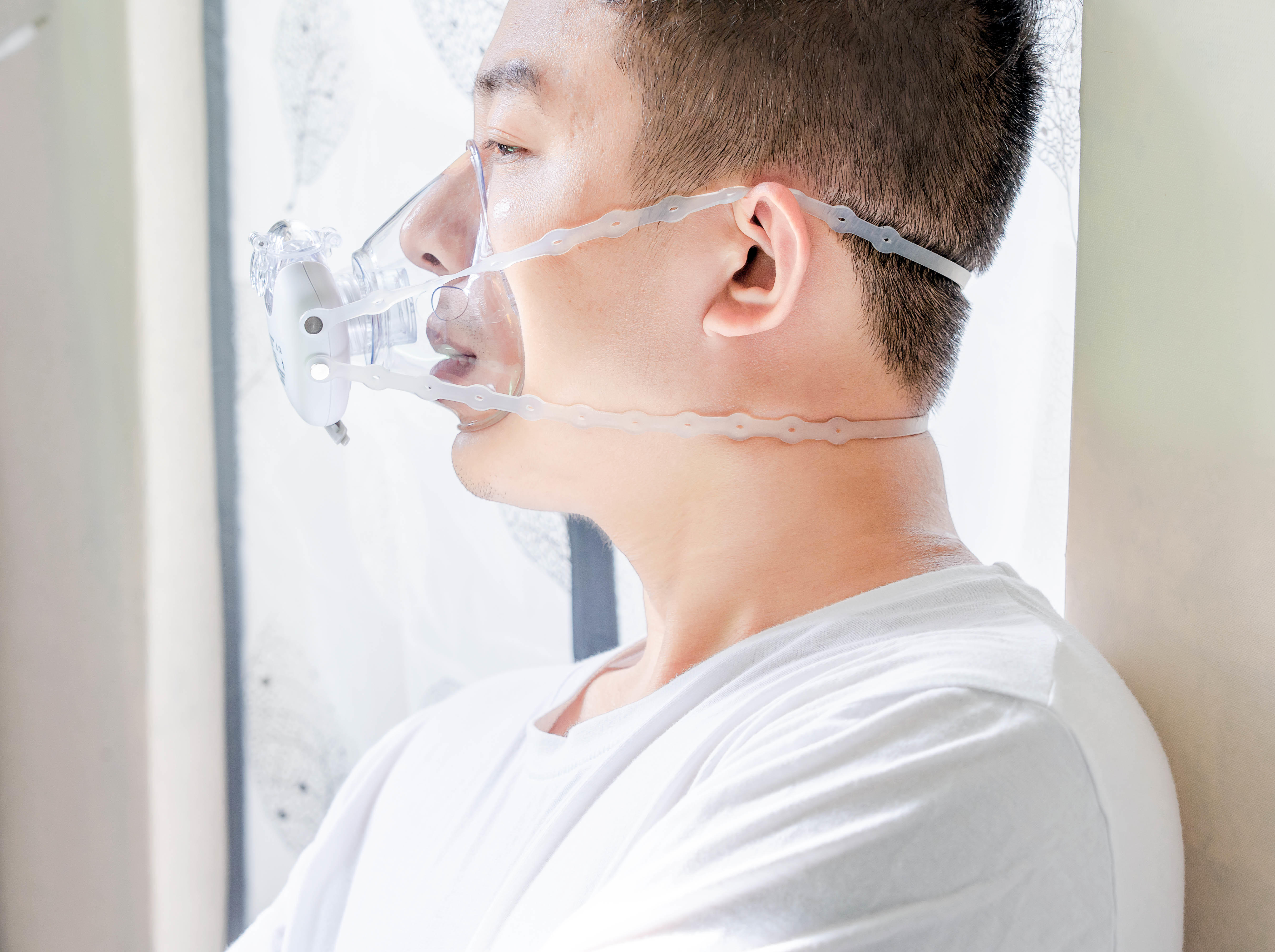 告别医院排队雾化治疗,hipee头戴式超声雾化器便携家用很方便