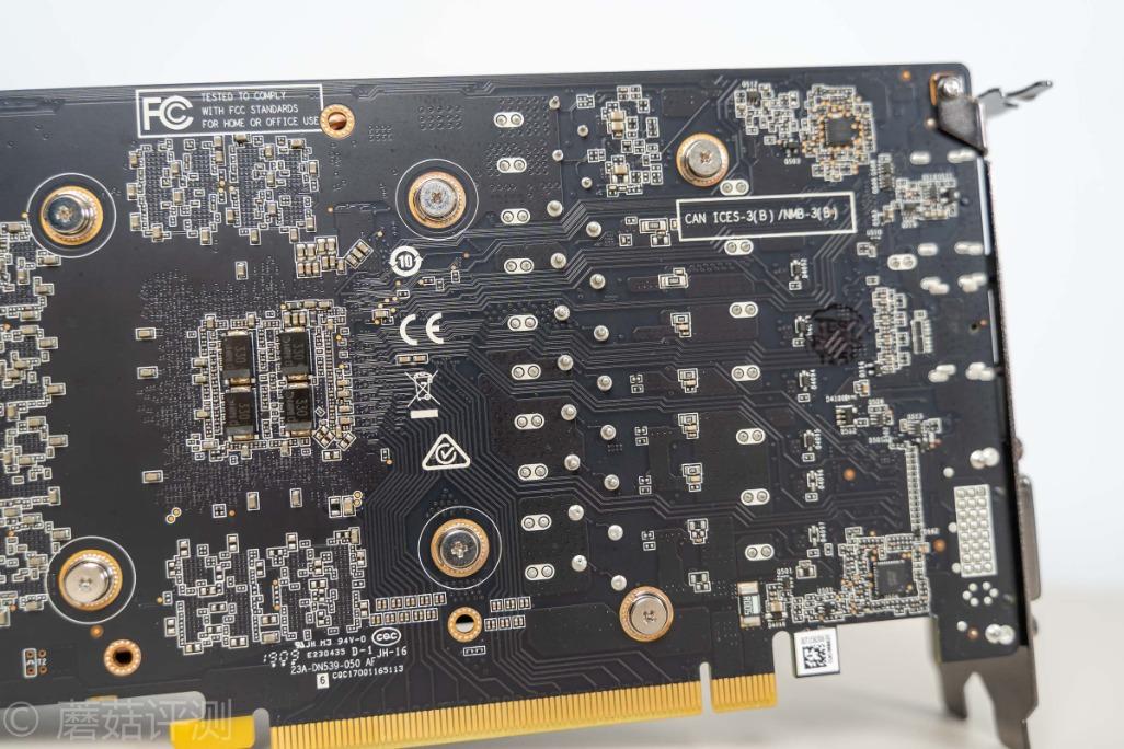 性能强劲,散热优异,索泰rtx2060霹雳版oc显卡 评测