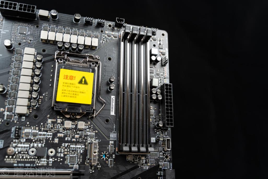 或是中高端最值得购买的一块z490主板,微星z490 ace 战神板 评测