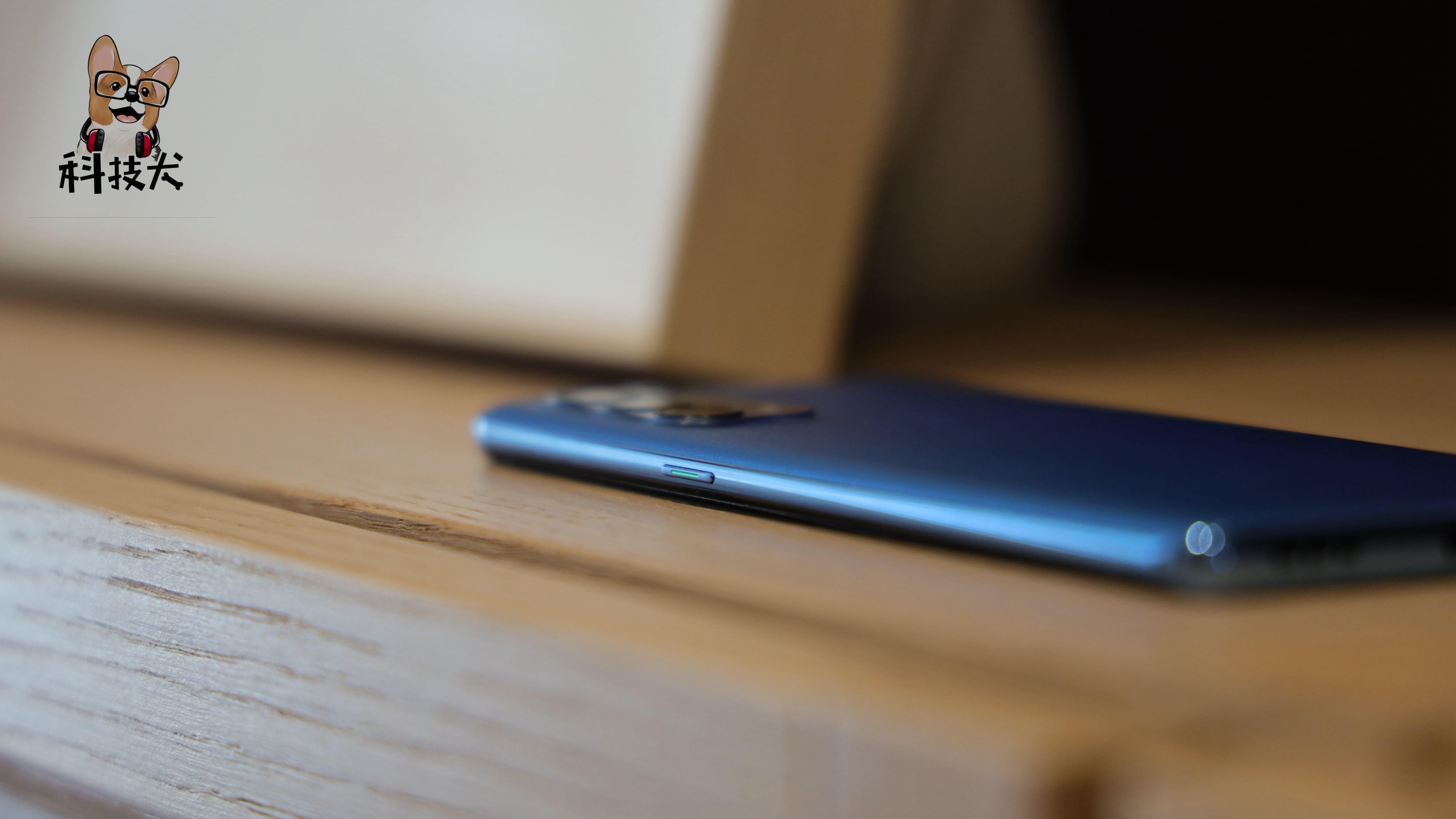OPPO Reno5 Pro（极光蓝）开箱：星钻工艺 太美了