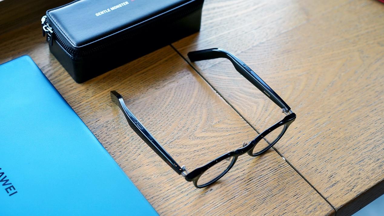 华为智能眼镜二代体验:新增高清录音和面对面翻译,vlog必备