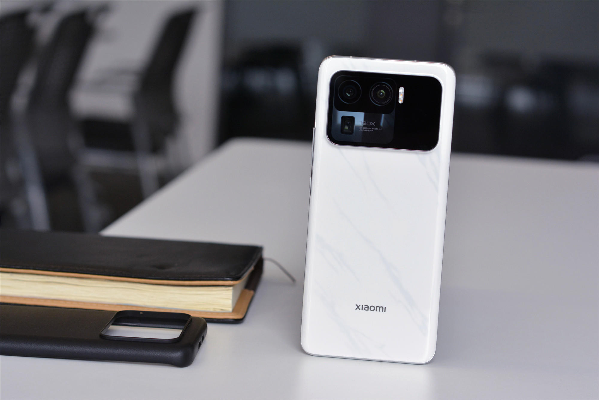荣耀Magic3 Pro开箱：对比小米11 Ultra、华为P50 Pro，拍照机皇咋选