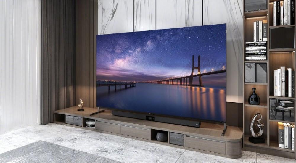 听说这台98英寸巨屏电视能助你嗨翻国庆