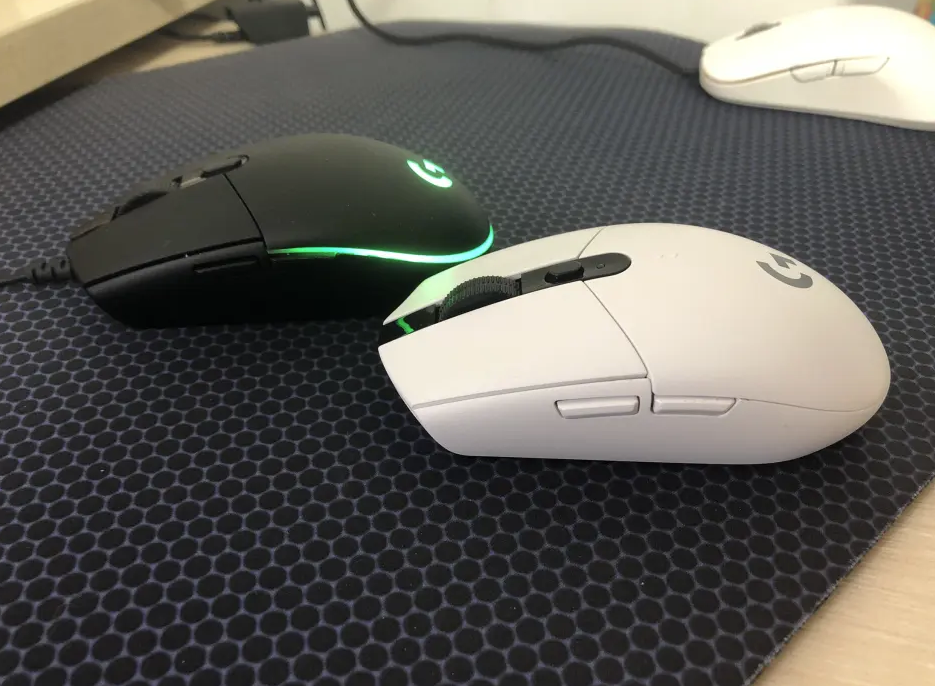 ▼罗技g403 hreo升级版 - 有线游戏鼠标如果你游戏需求比较强烈,那么