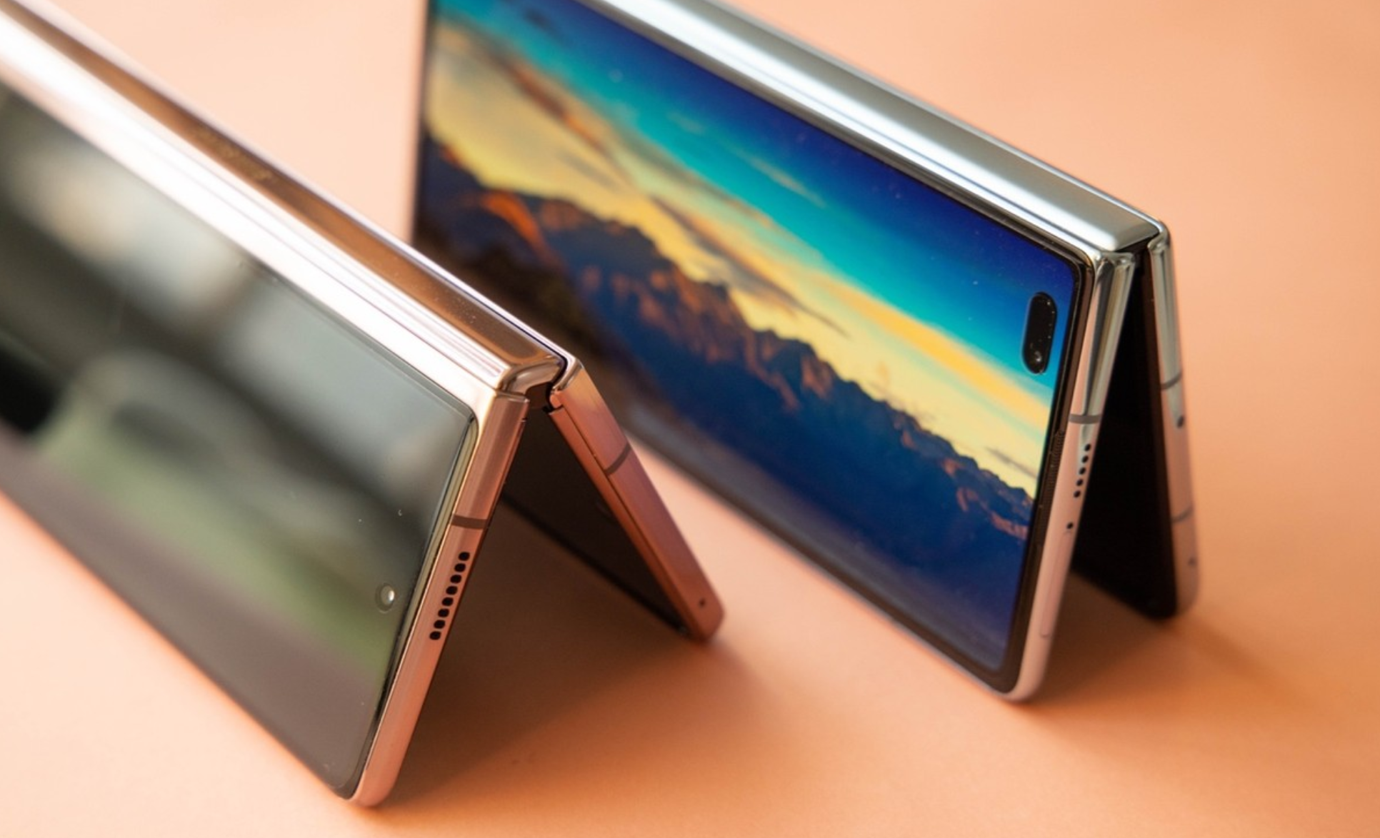 厉害,华为!华为可折叠手机出货量增长200%|下代可折叠手机来袭-识物