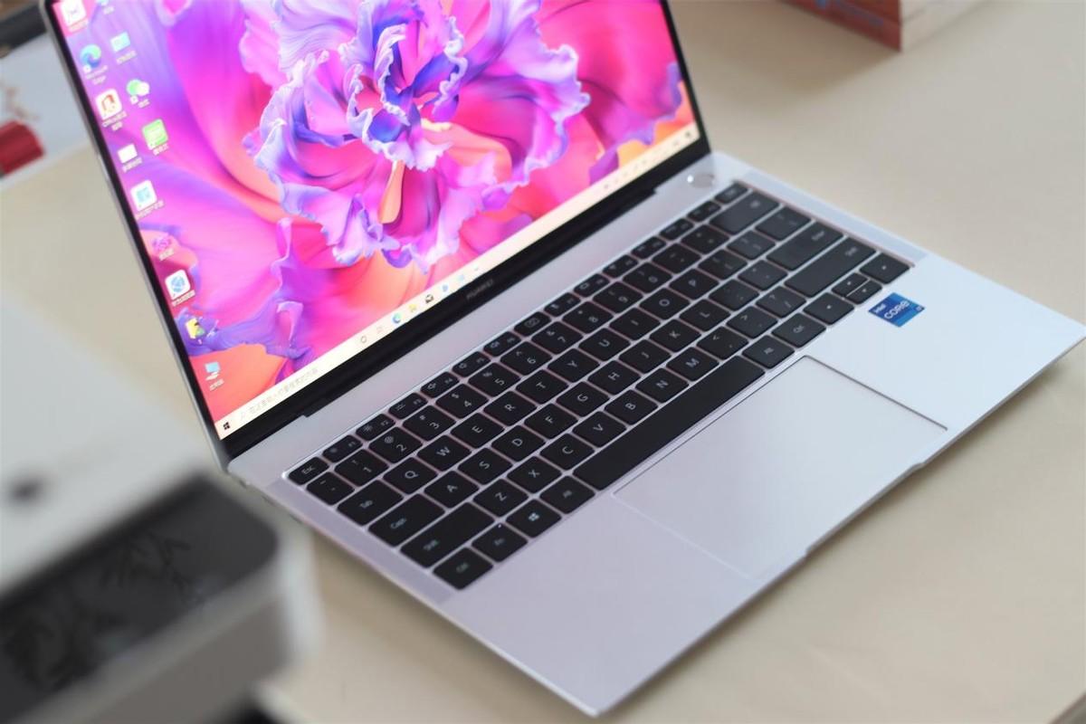 华为matebookxpro2021有三好屏幕好便携还能跨终端