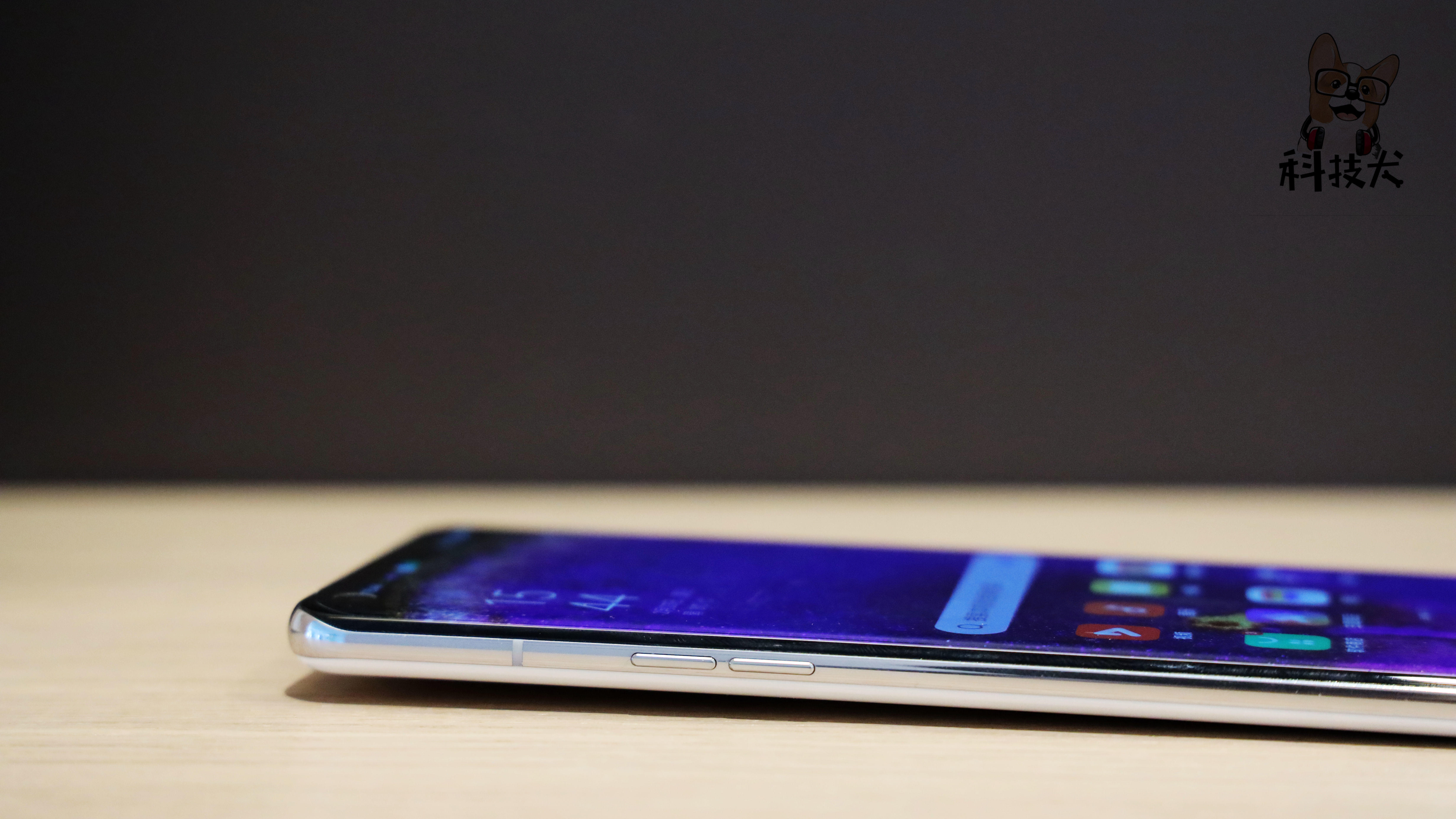 oppofindx5pro陶瓷版开箱光影均一手感温润看到它就想摸