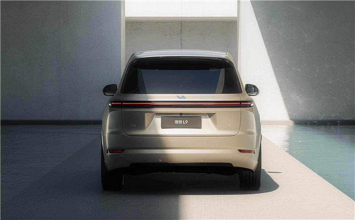 邓伦偷被多部影视作品除名理想l9旗舰配置比肩百万豪车