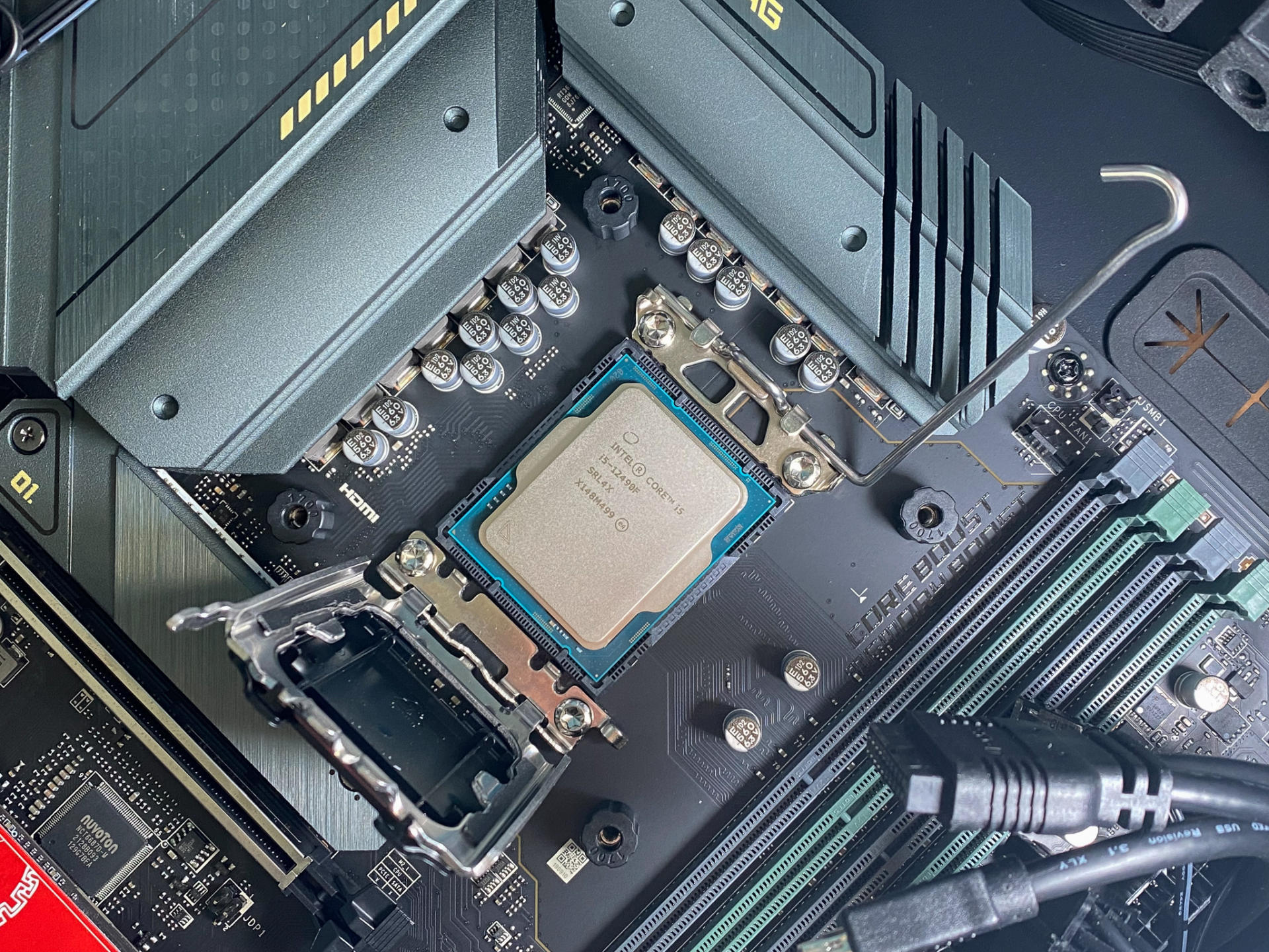 仅中国大陆特供英特尔这cpu有性价比i512490fb660主板实测