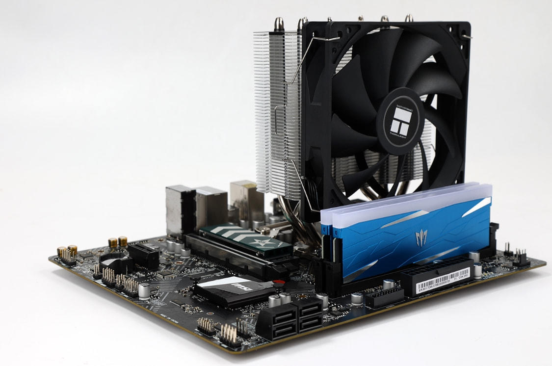 预算3000元以下能玩lol的12代酷睿核显主机配置怎么选