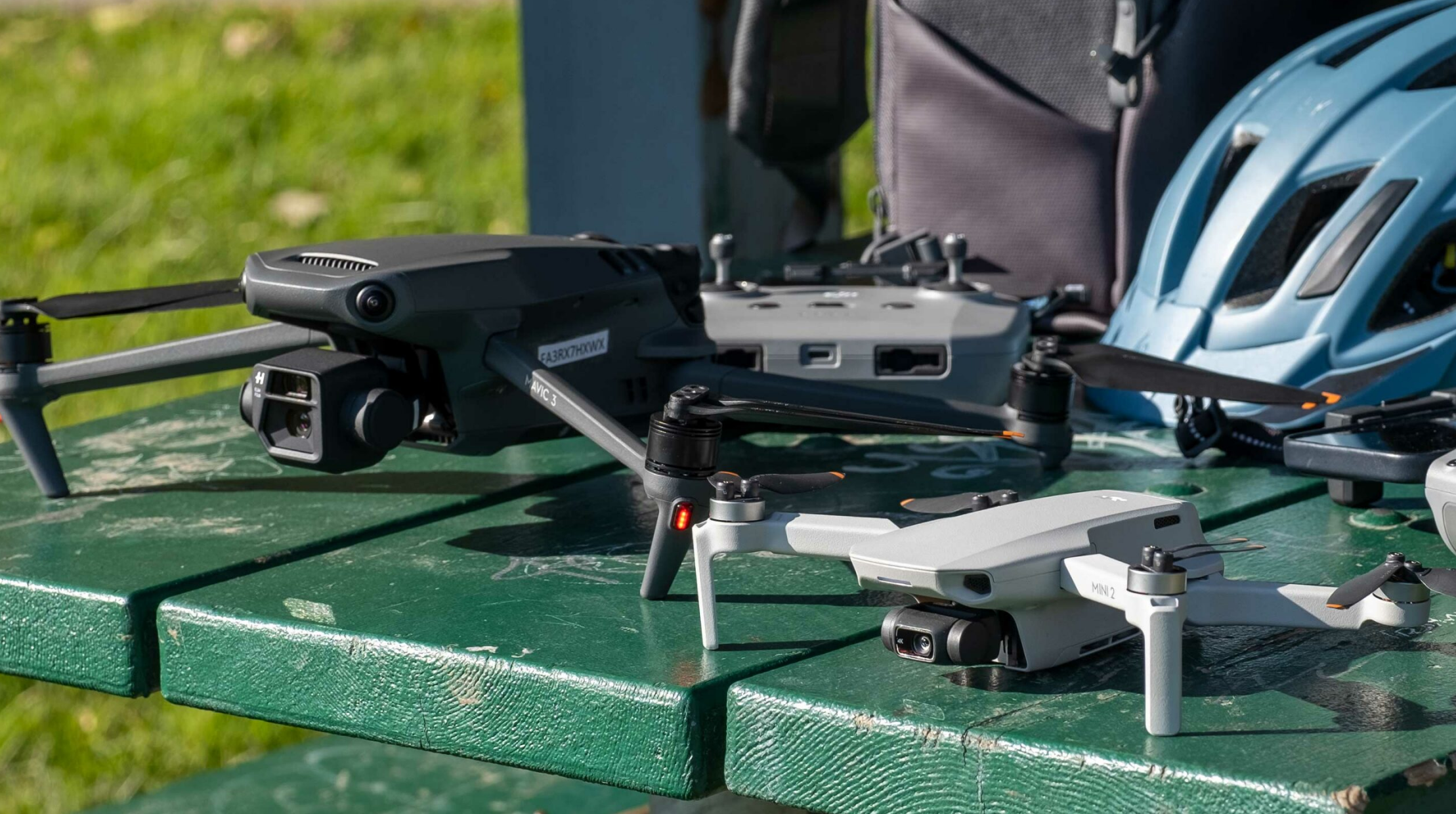 围观大疆mini3vsmini2电影大片平民级无人机值得升级