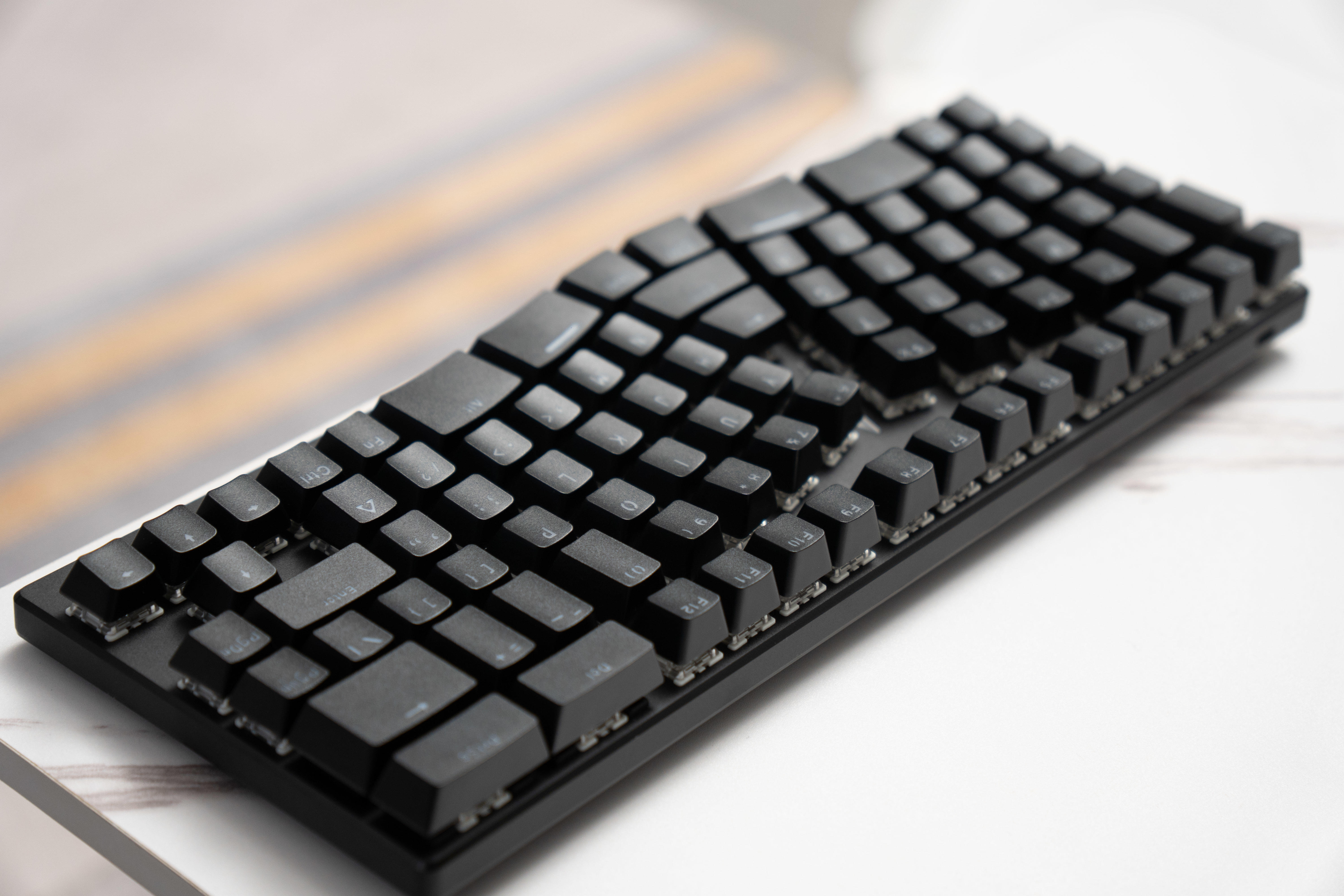 缓解双手压力,人体工程学机械键盘上手-识物