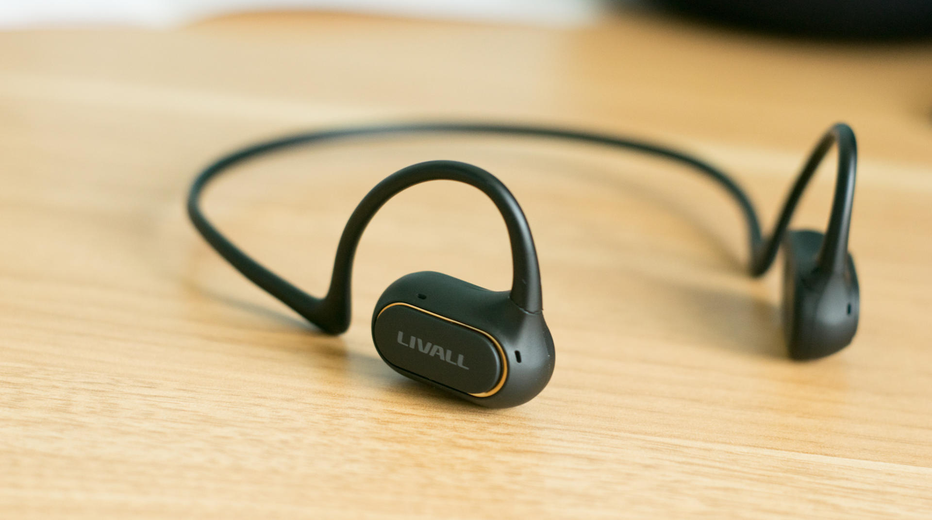 戴耳机再也不难受,不入耳也有好声音,livall开放式运动耳机体验