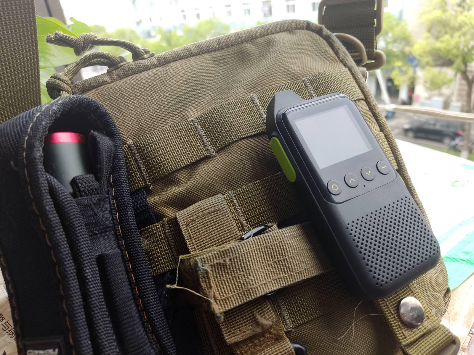 支持双频监听,语音回听,全国对讲—极蜂公网对讲机m303