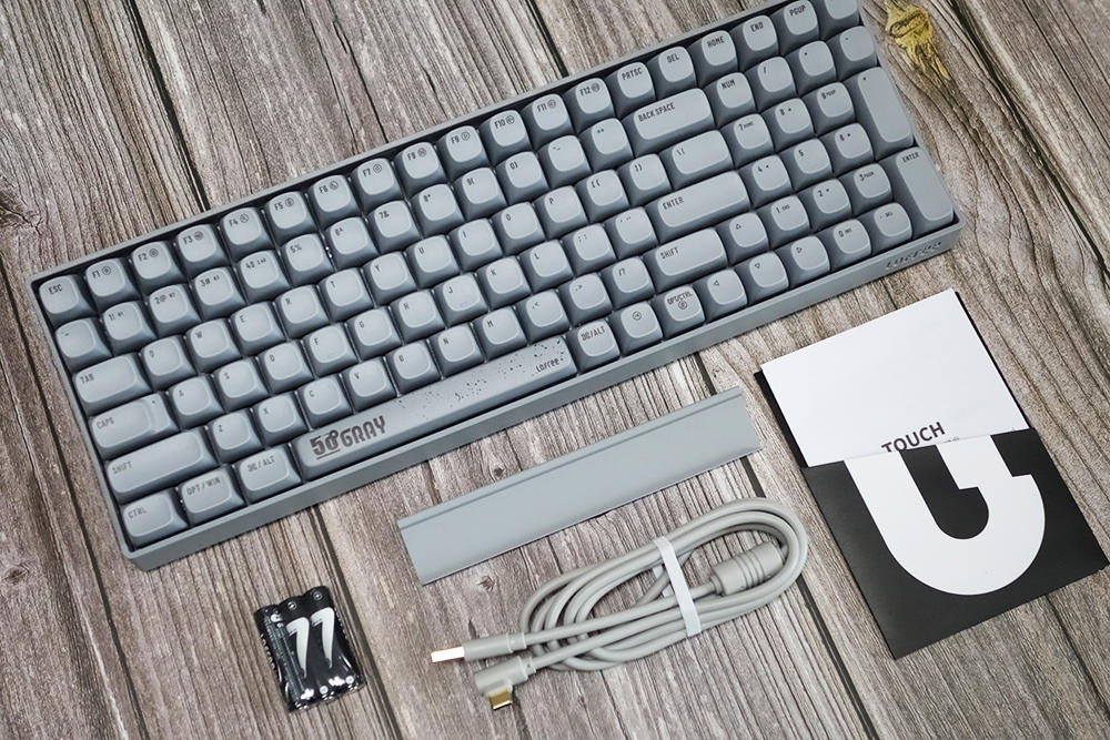 一切都刚刚好：Lofree洛斐小翘蓝牙机械键盘体验