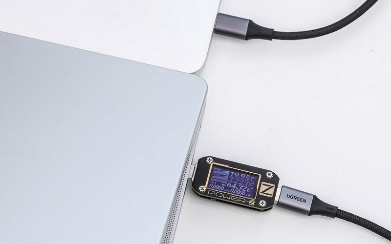 帅气朋克风，三口马力全开，最划算的140W充电器上手测评