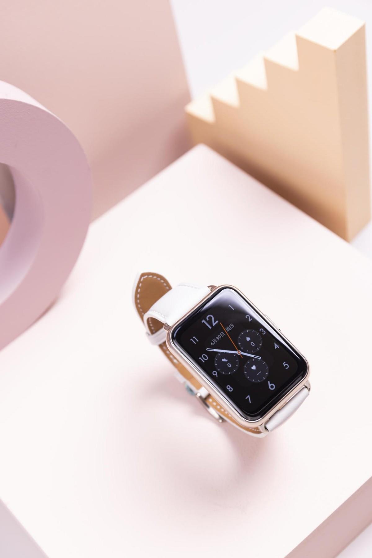 华为WATCH FIT 2上手体验：功能齐全、佩戴舒适