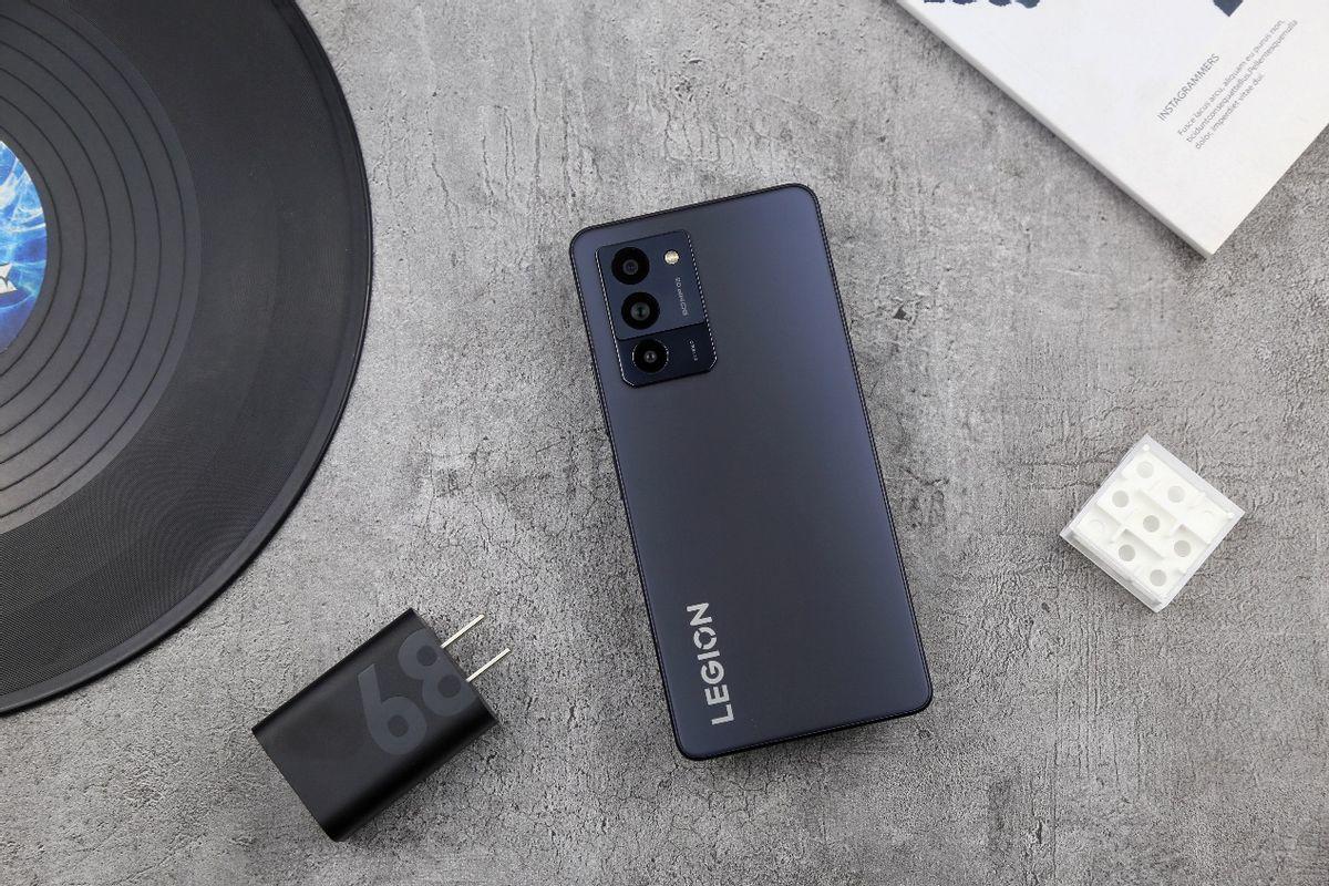 轻薄性能我都有联想拯救者y70上手体验