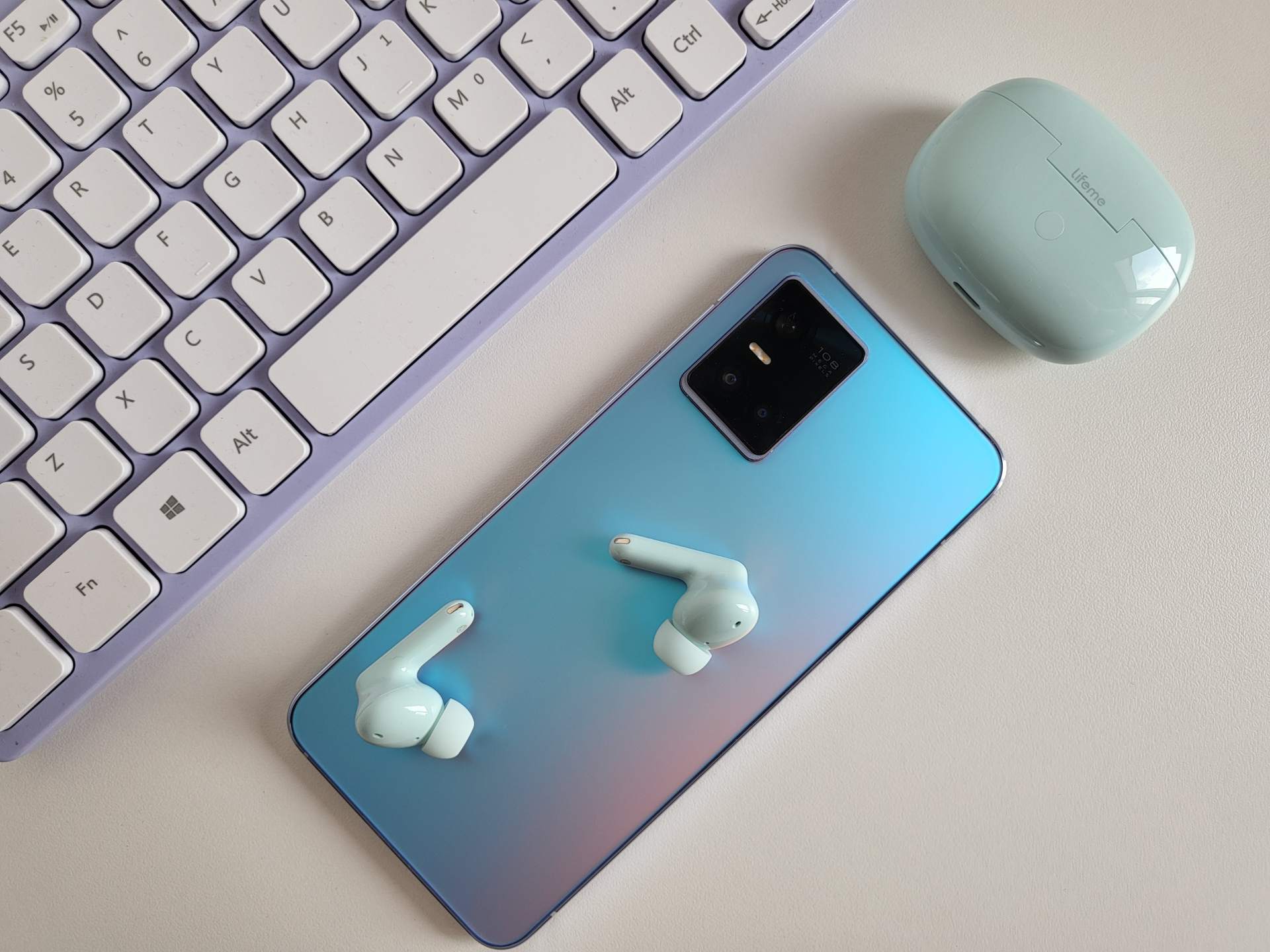 青年良品再进阶魅蓝blus2主动降噪耳机天青上手体验