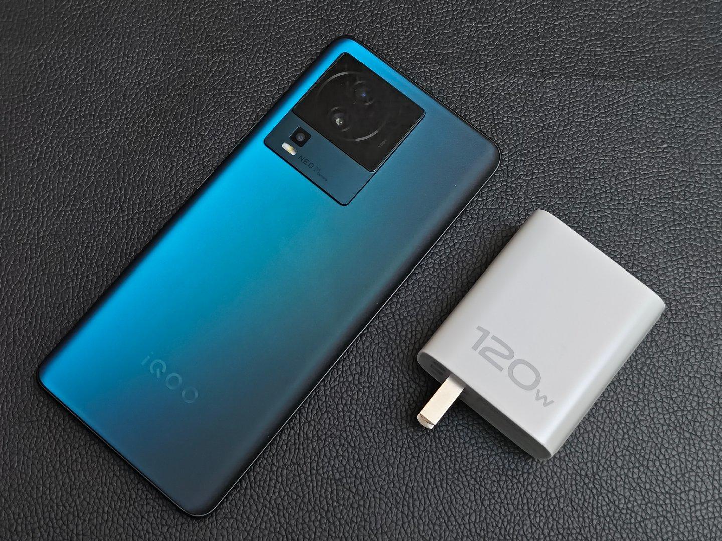 iqooneo7竞速版3000元价位性能拍照手机第一选择